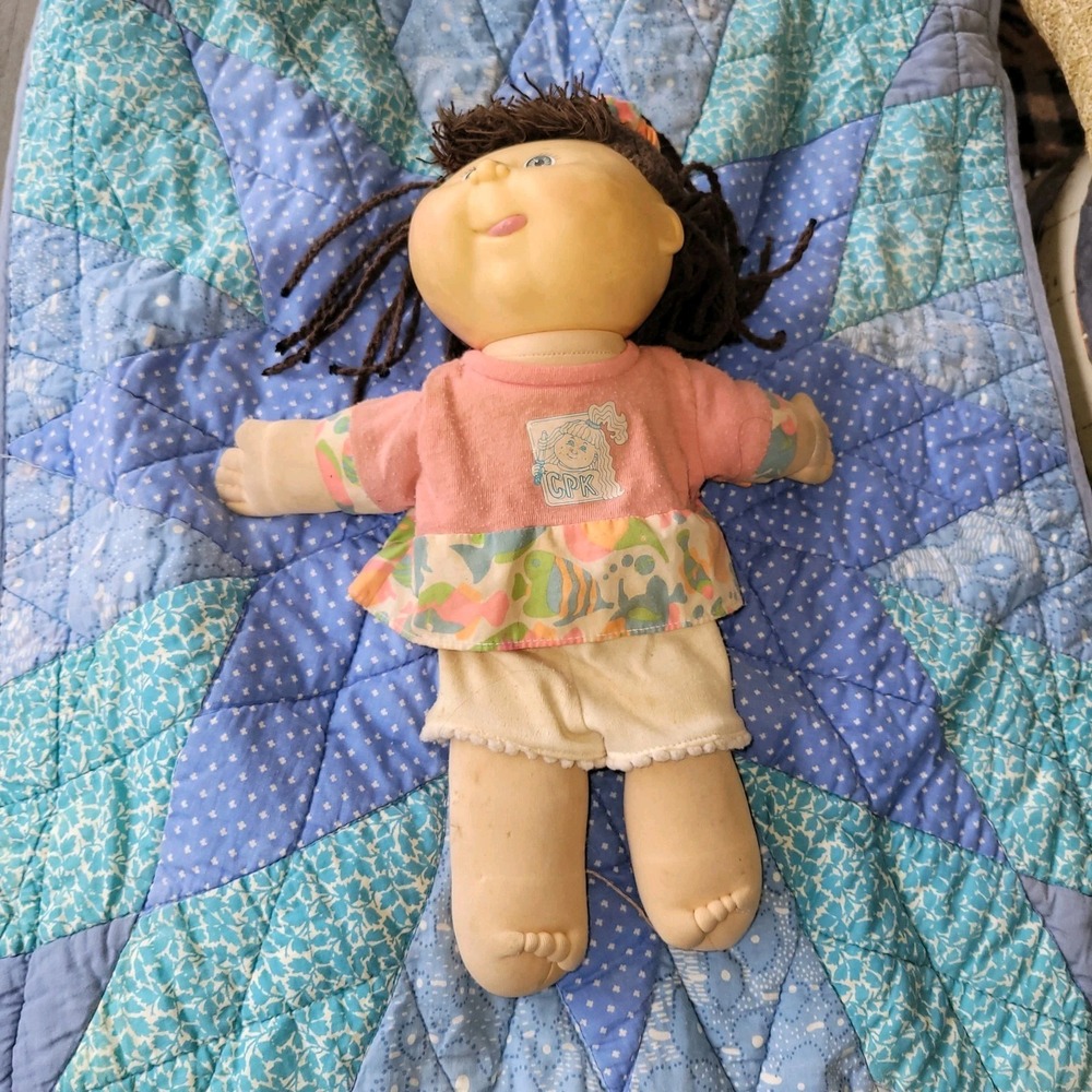 Vintage Cabbage Patch Kids Girl Doll With Clothes Blue Signature